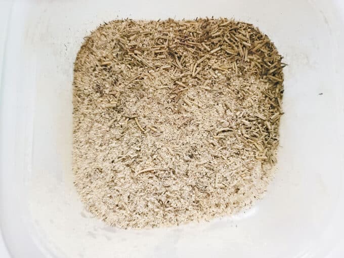 Rub mixed up in plastic container.