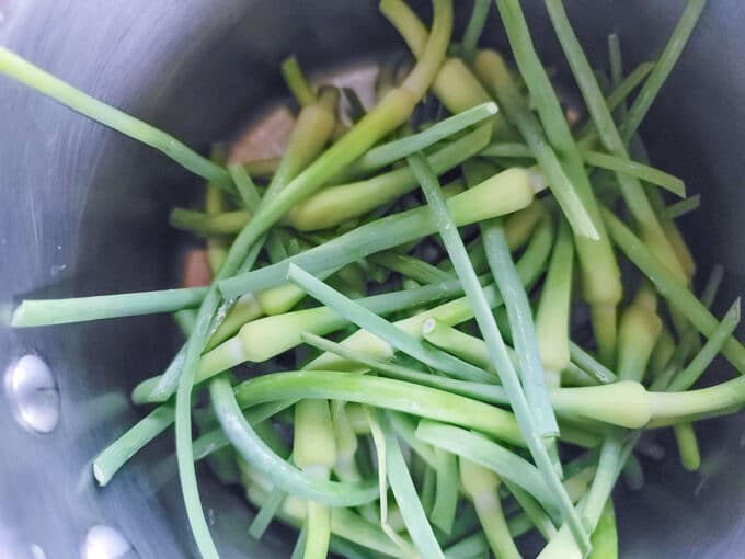 Buds added to stockpot.