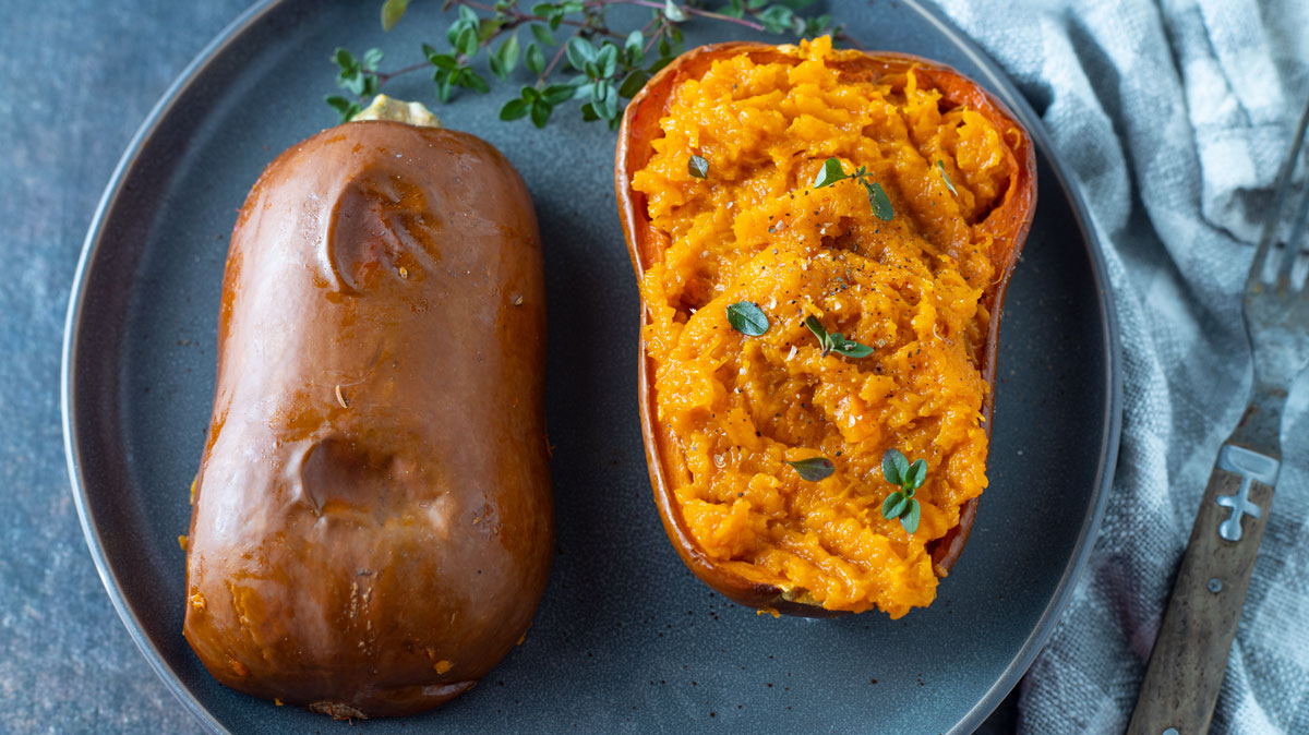 Squash purée in the squash shell.