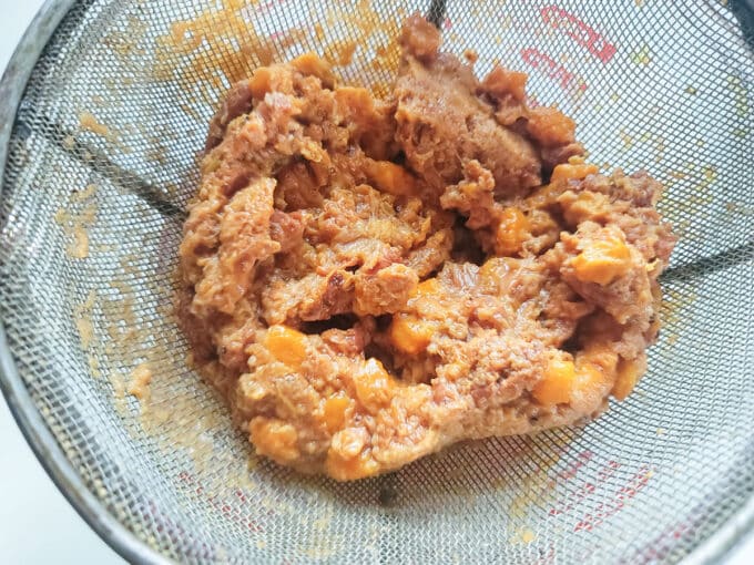 Leftover pulp after draining.