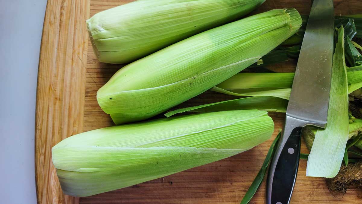 Both ends cut off of ears of corn.