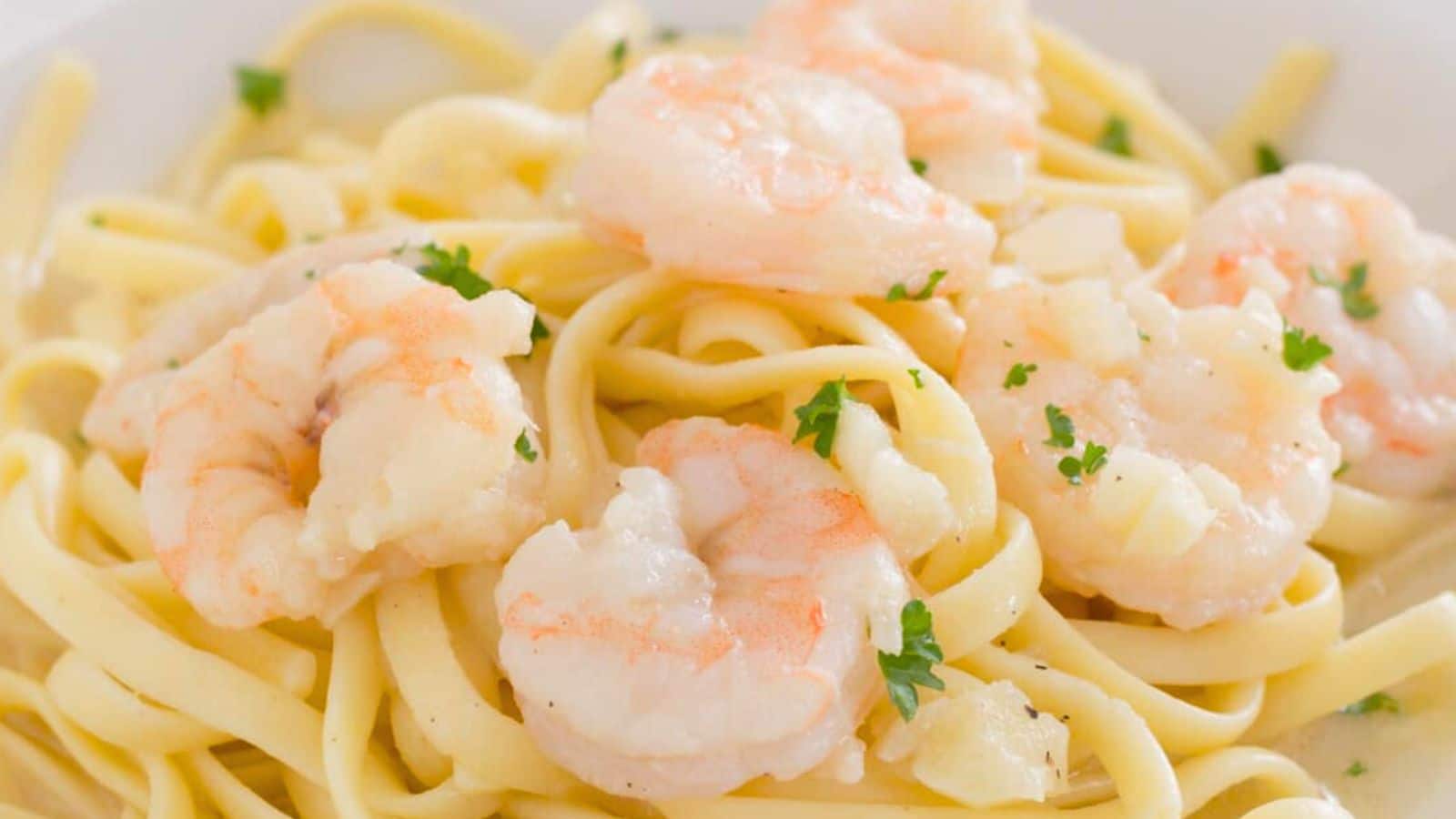 Shrimp scampi pasta on a plate.