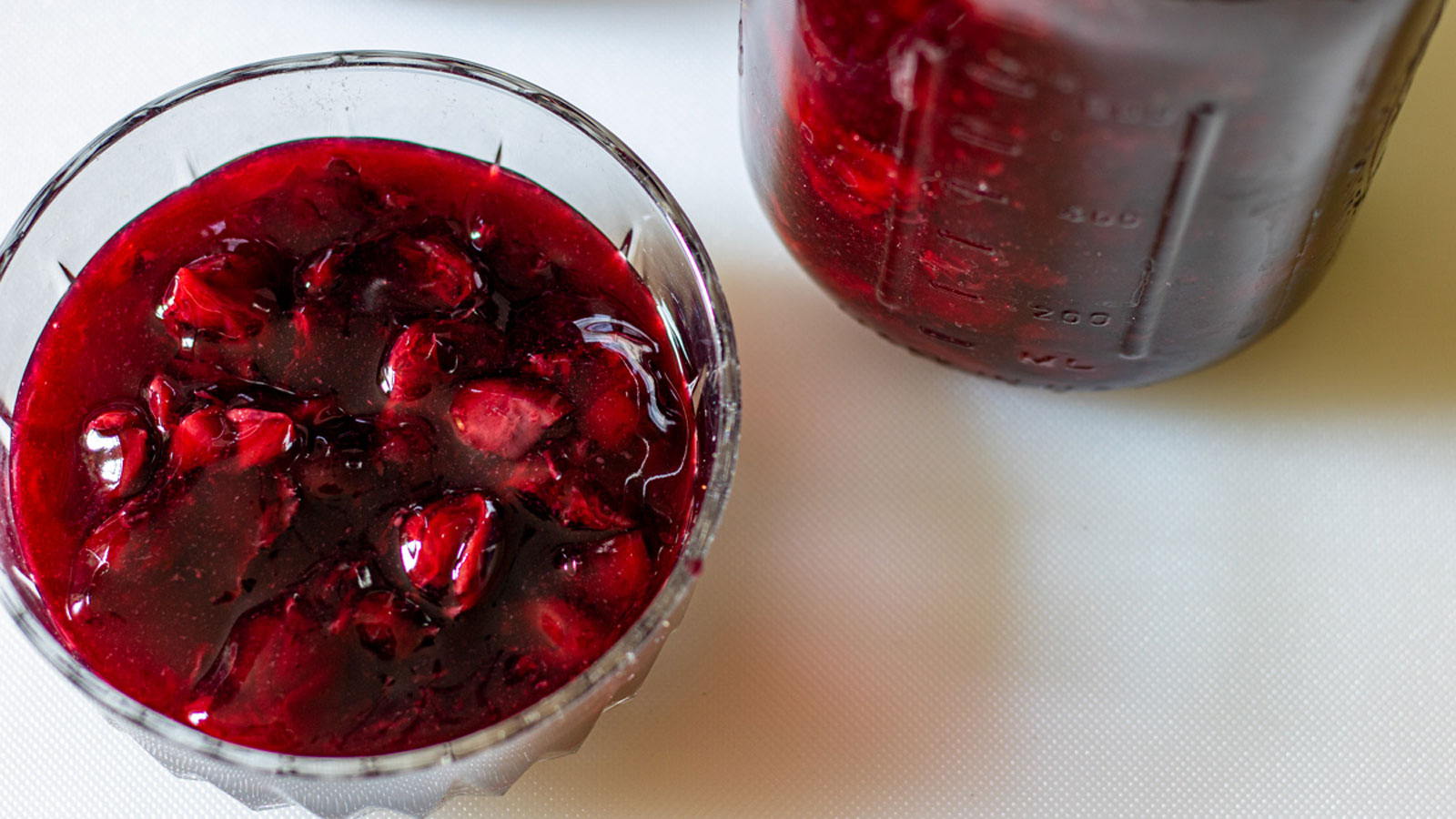 Cherry pie filling in bowl.
