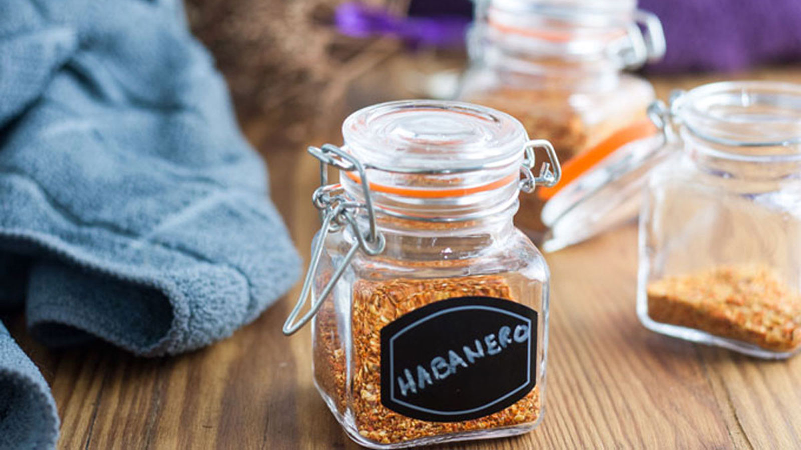 Label with Habanero Recipe in square spice jar
