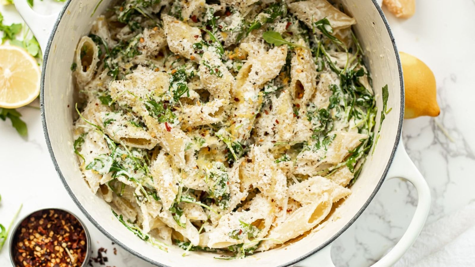 Ricotta lemon pasta in a pot.