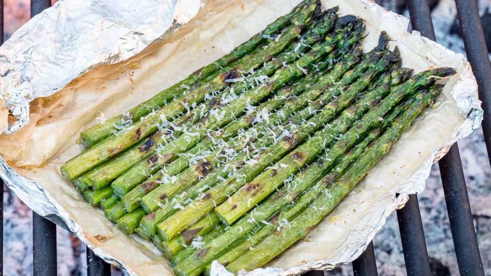Grilled asparagus in foil.