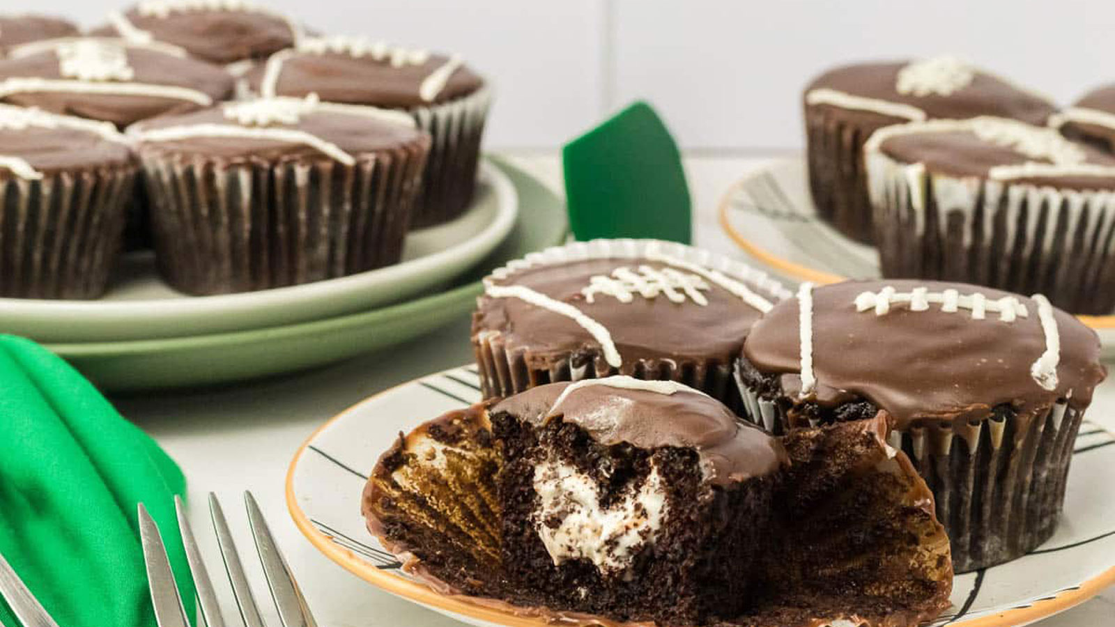 Copycat hpstess cupcakes on a plate.