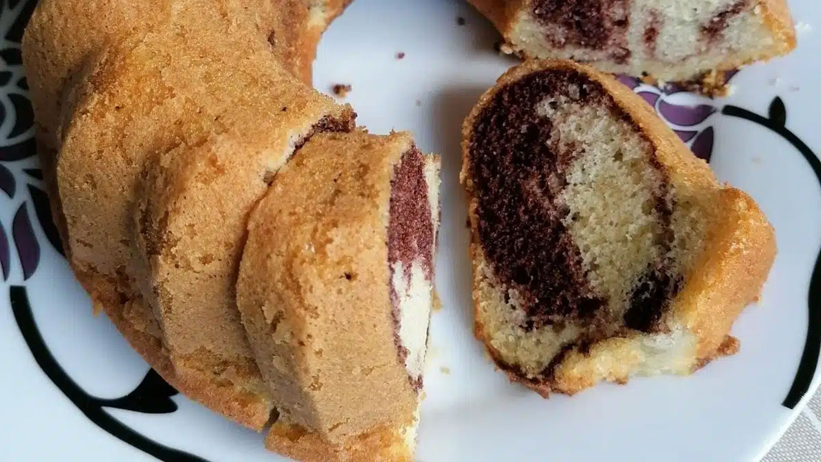 Slices of sponge cake.