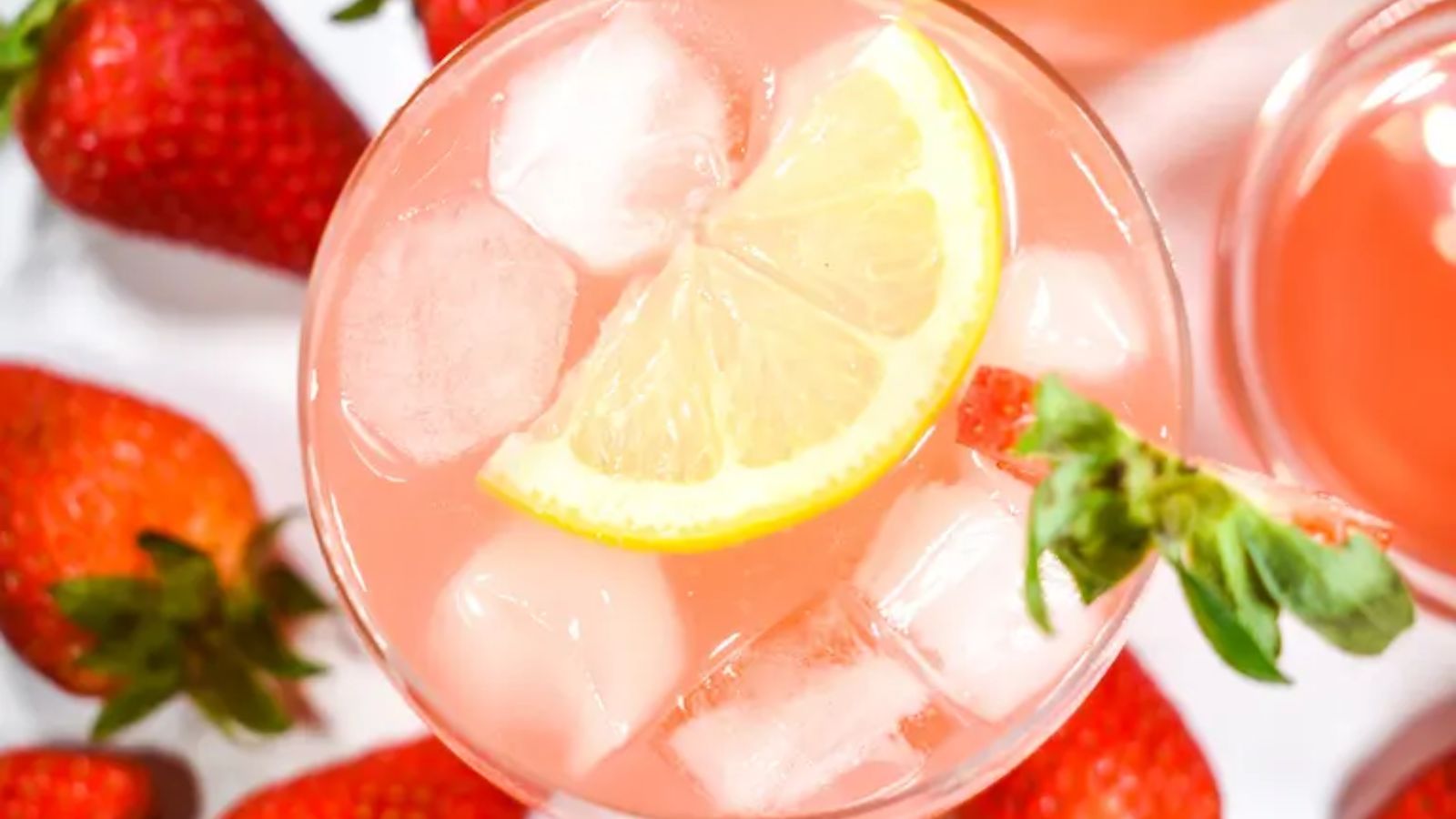 Rhubarb and strawberry lemonade in a glass. 