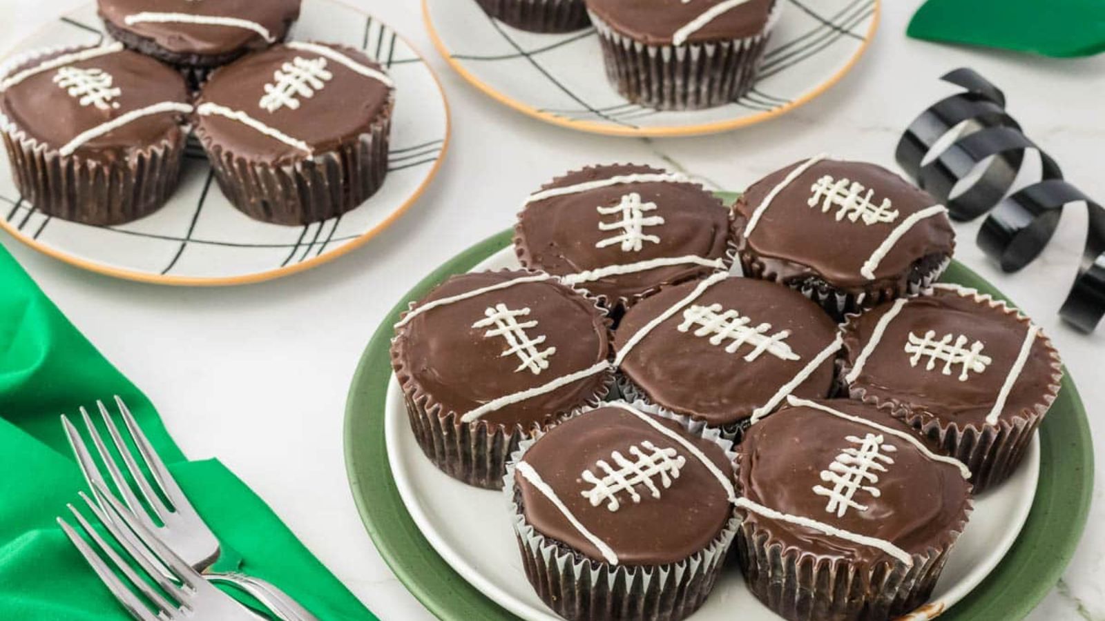 Homemade Hostess Chocolate Cupcakes. 