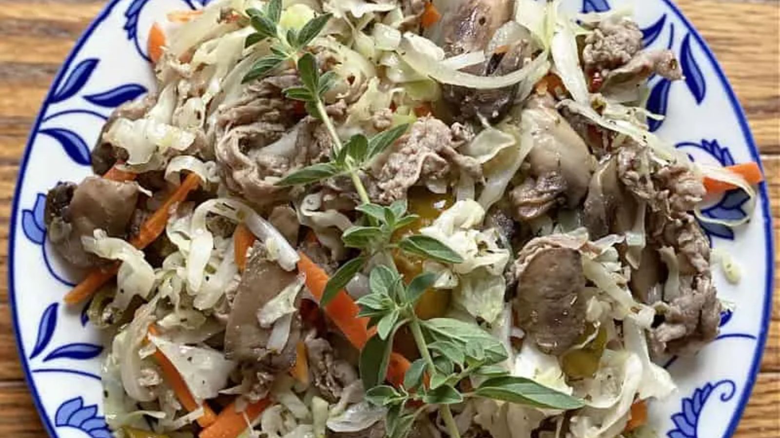 Cabbage with beef on a plate.