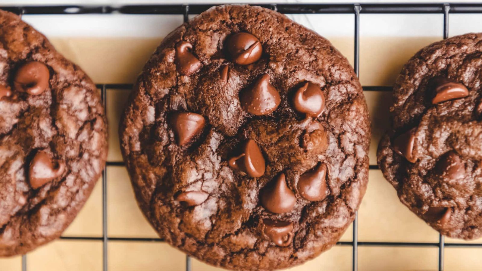 Cookies with chocolate chips. 