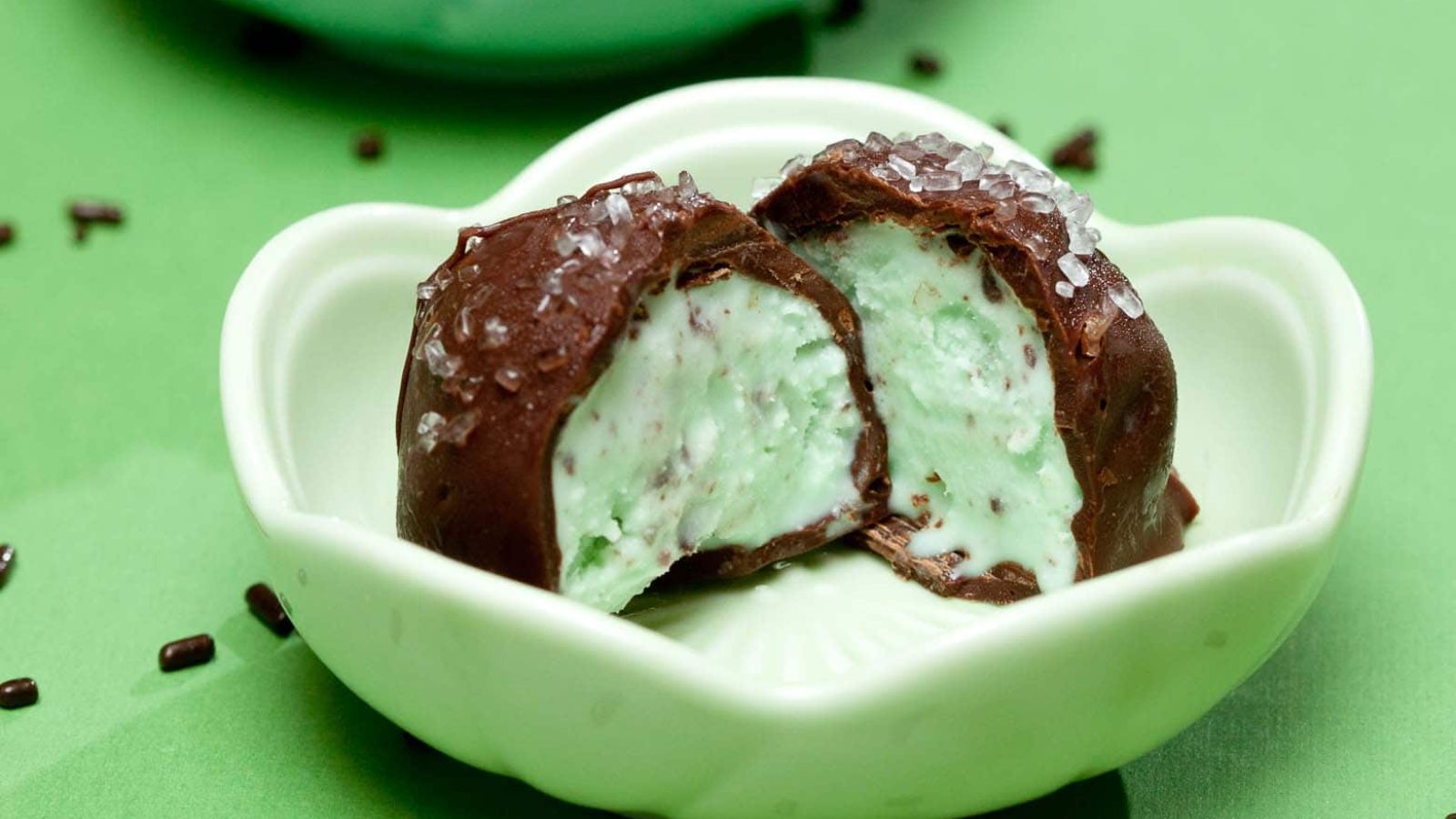 Ice cream with chocolate in a bowl.