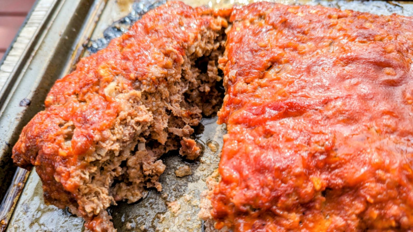 Sliced sriracha meatloaf.