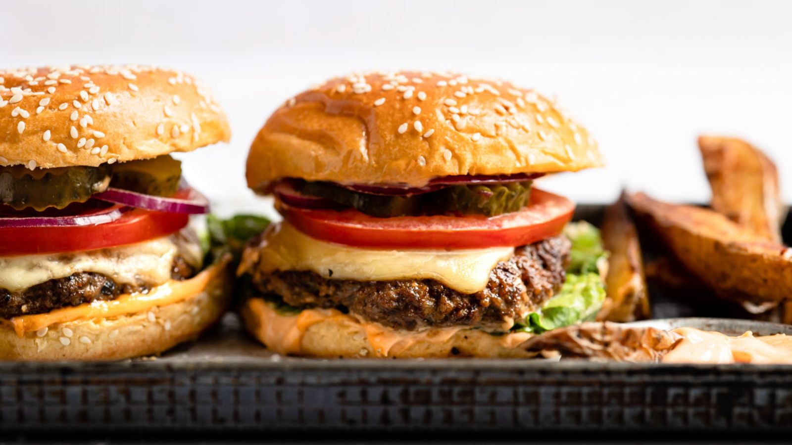 Venison burgers with veggies.