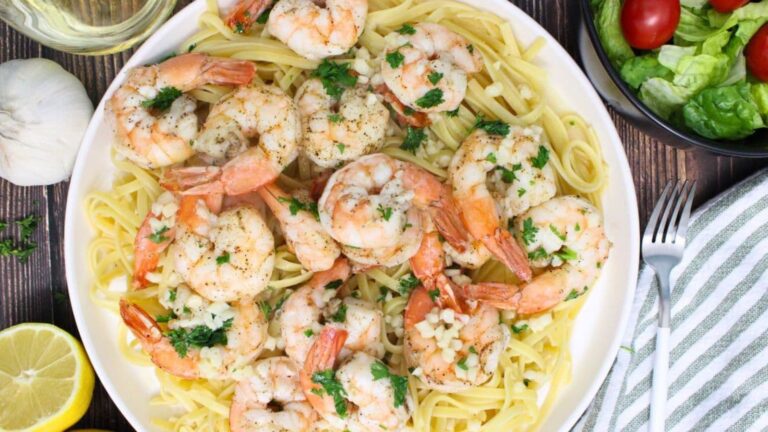 Pasta with shrimp and garlic butter.