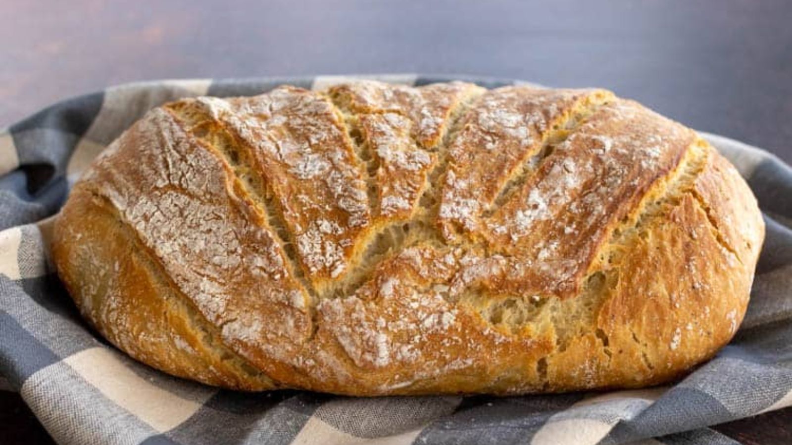 Whole feta bread on cloth.