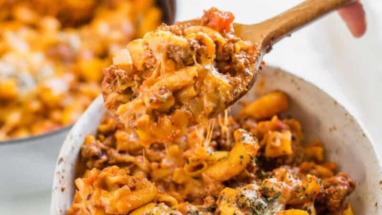 A portion of chili mac.