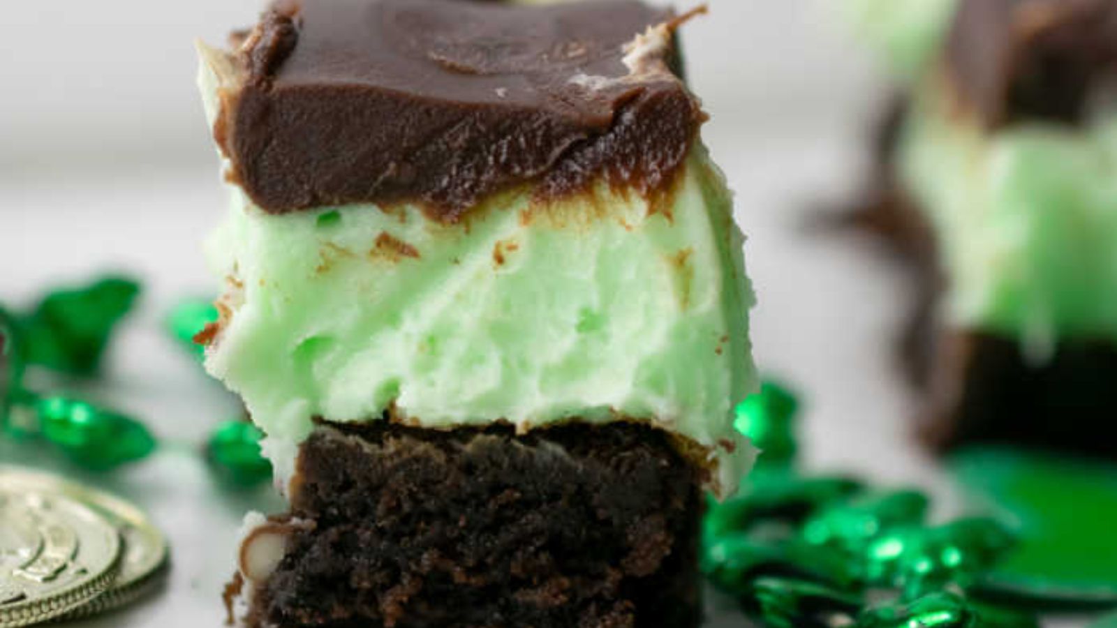 Brownie with mint.