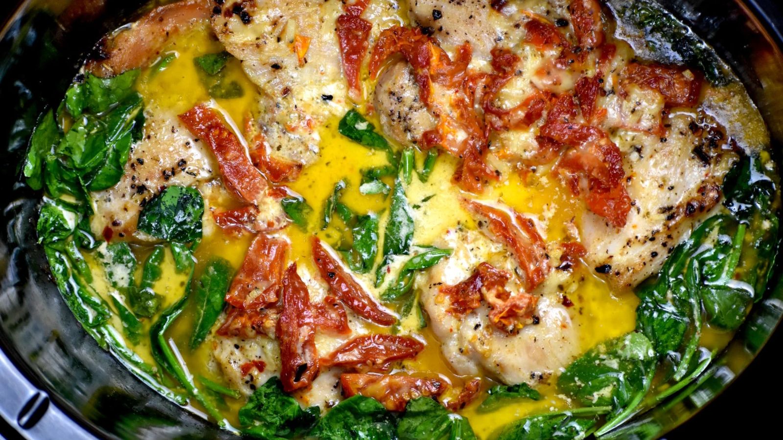 Tuscan chicken close up.