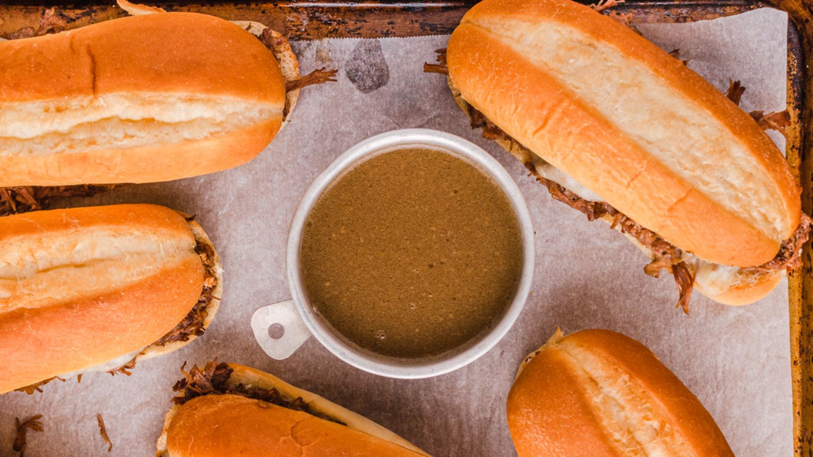 Bread with meat and dips.