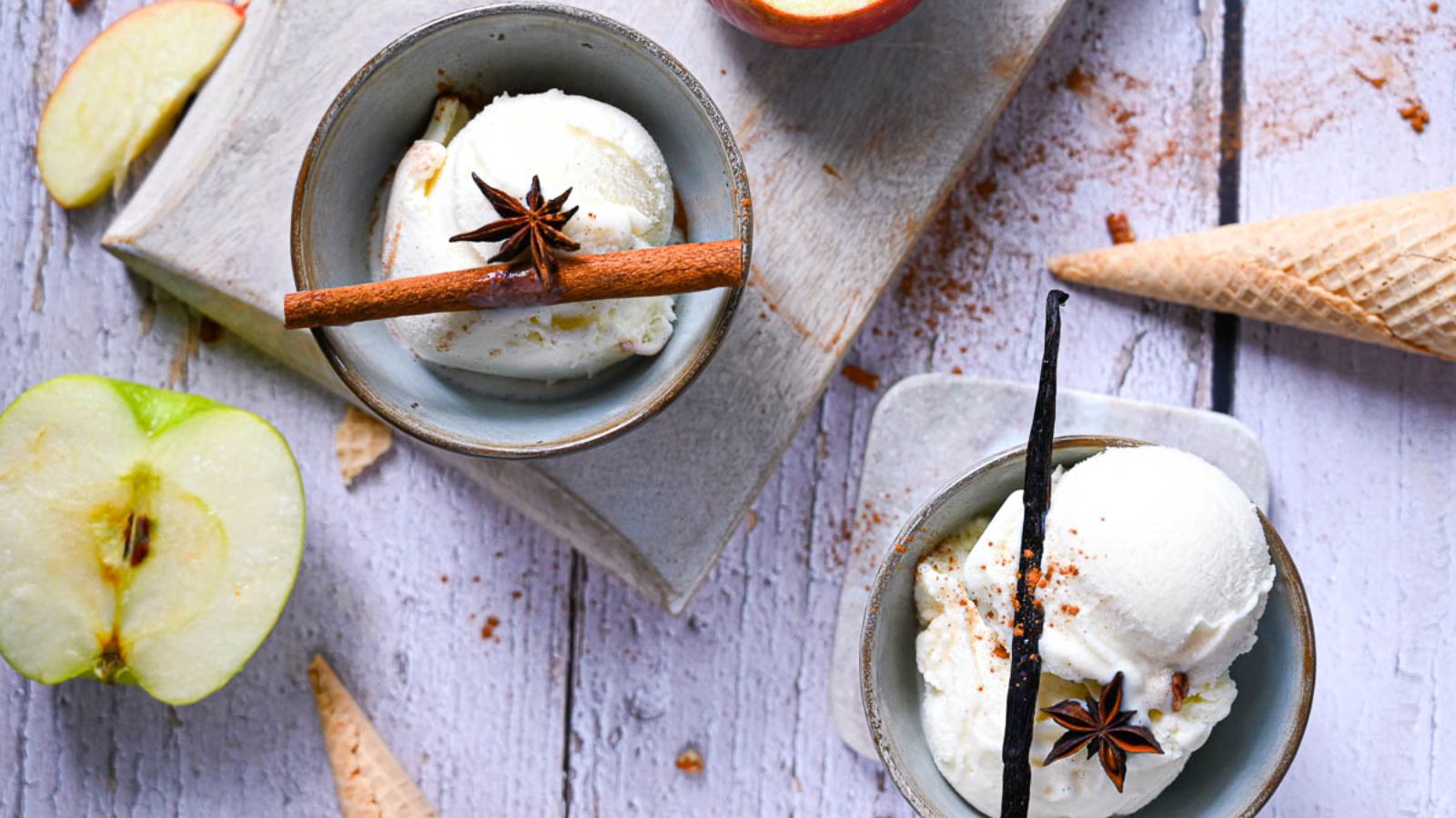Two bowls of gelato.