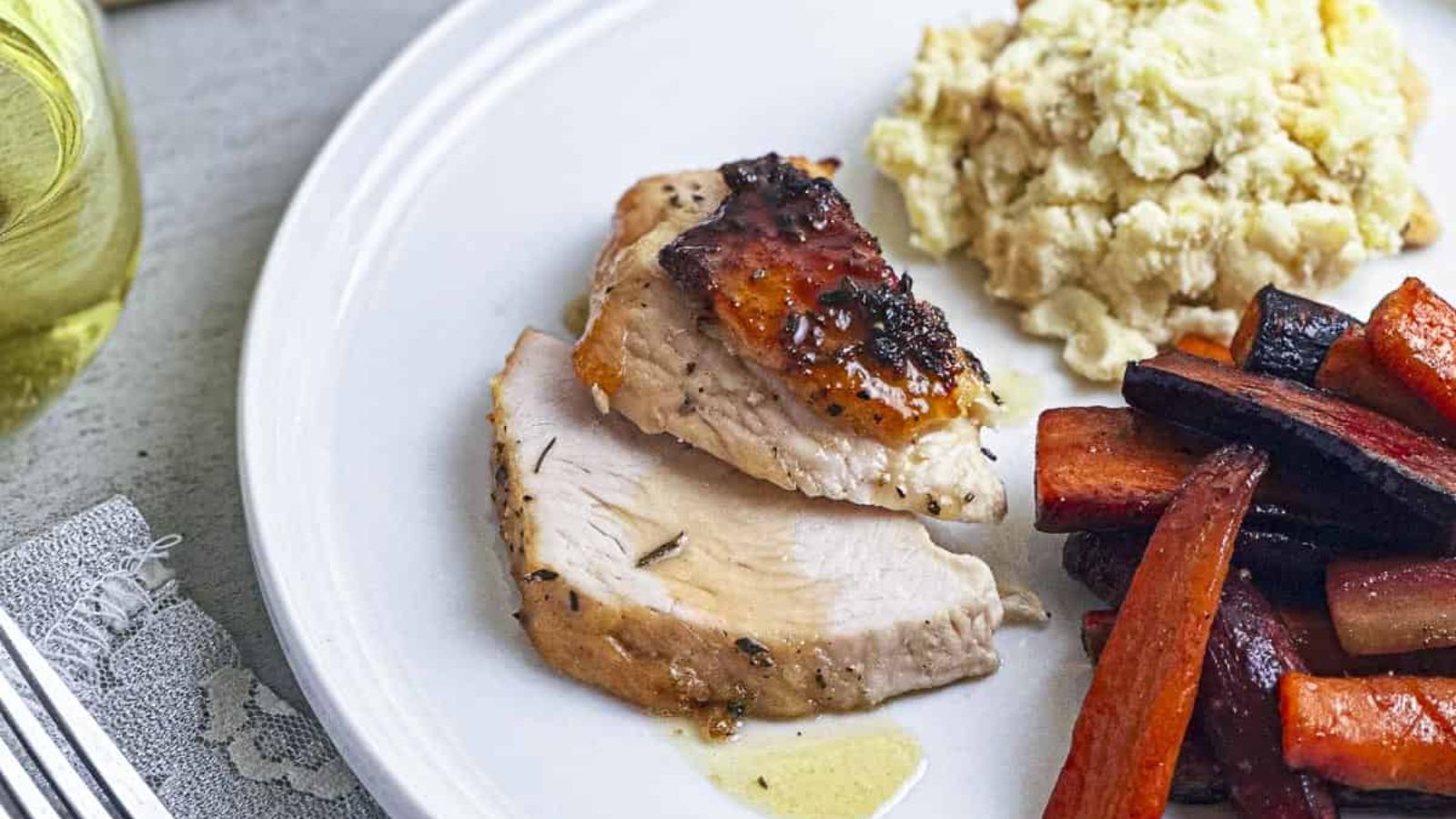 Sliced glazed turkey breast.