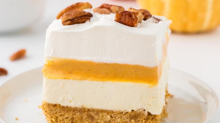 21 Epic Thanksgiving Desserts You’ll Want to Make Year After Year