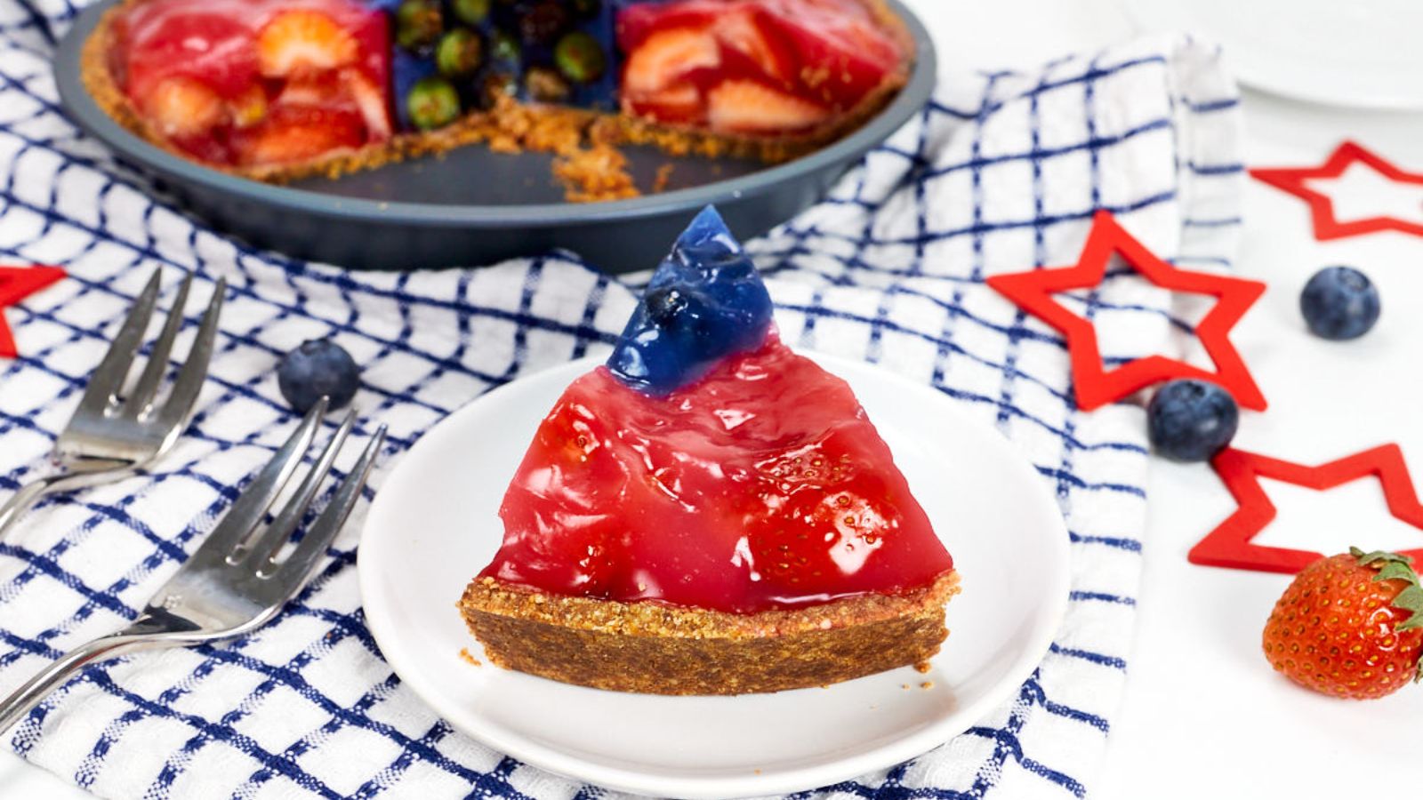 Strawberry pie with blueberry.