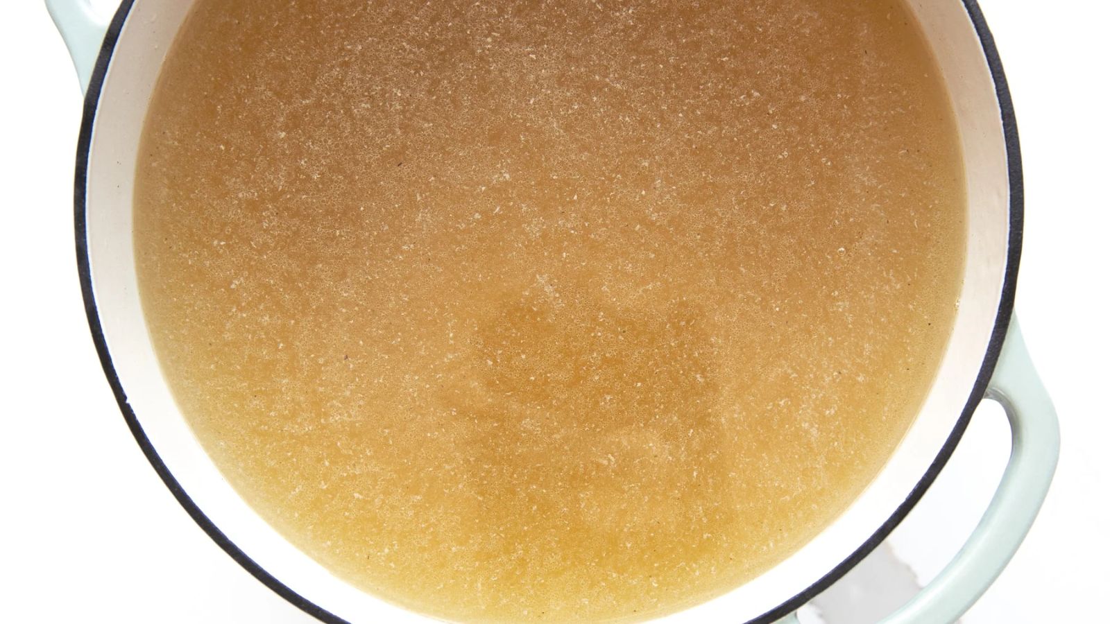 Turkey stock in a pot.