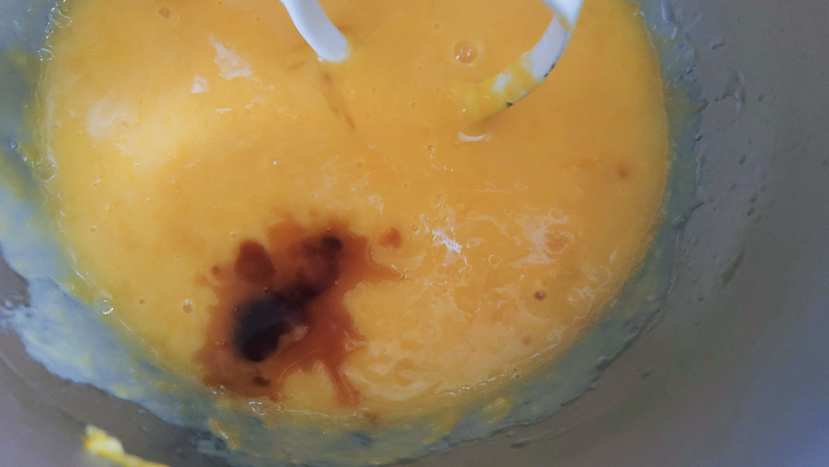 Vanilla added to the mixed wet ingredients.