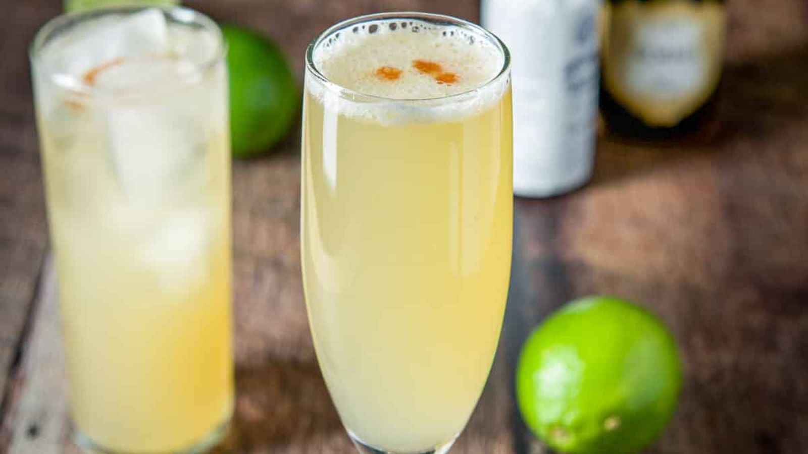 Cocktail in glasses.