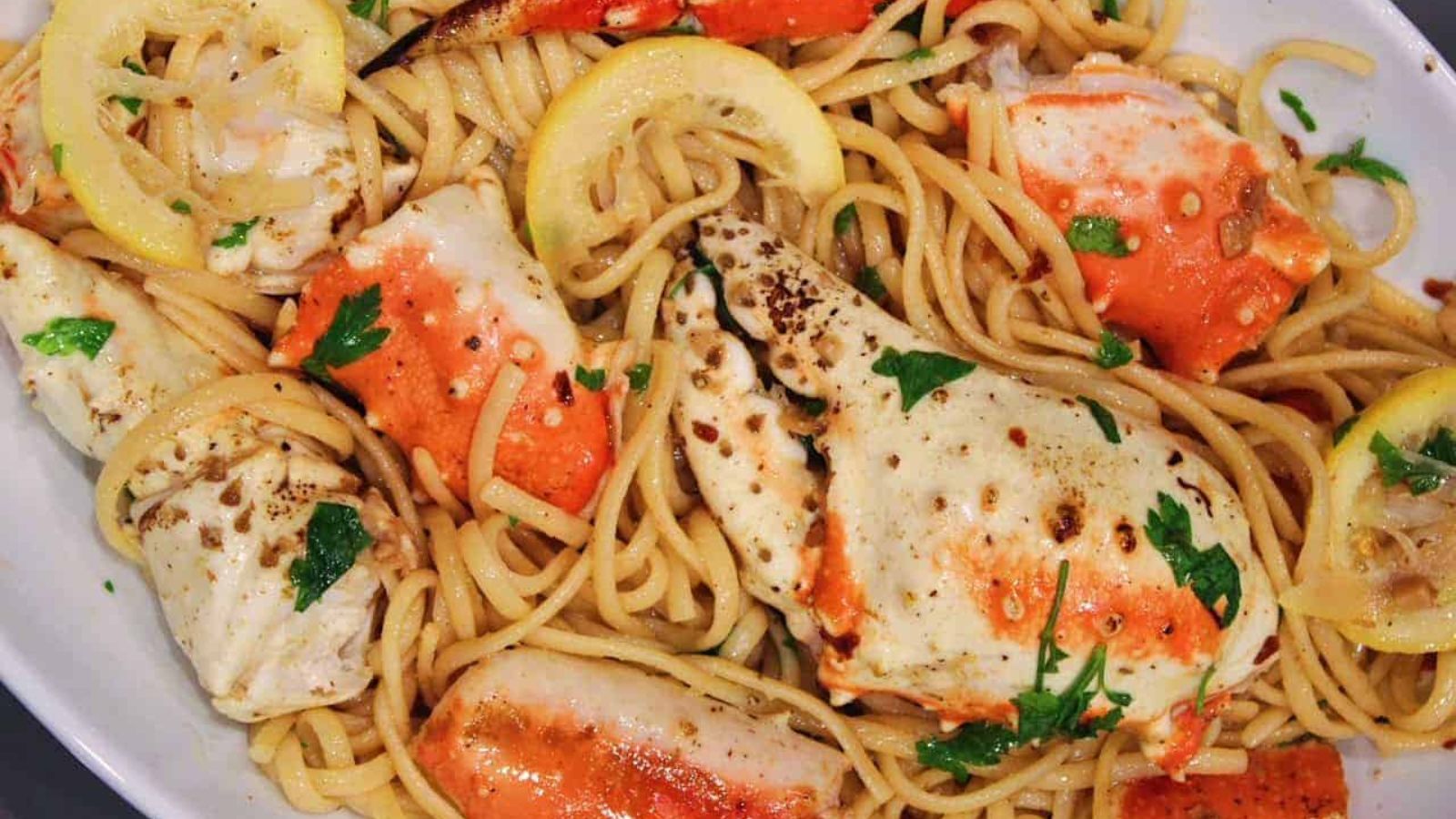 Pasta with crabs.