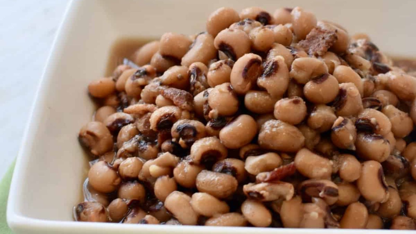 Black eyed peas on a plate.