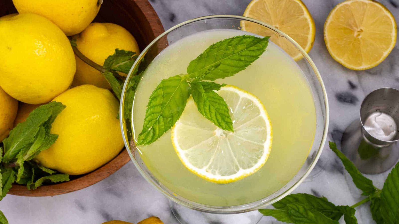 Martini with sliced lemon.