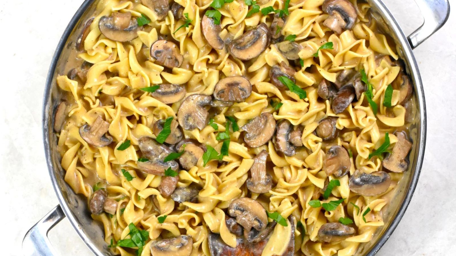 Pasta with mushrooms.