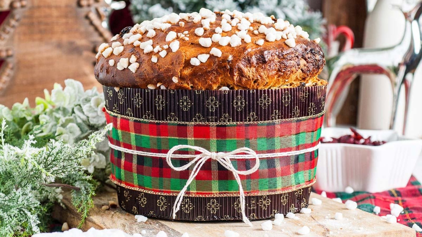 Christmas bread with marshmallows.