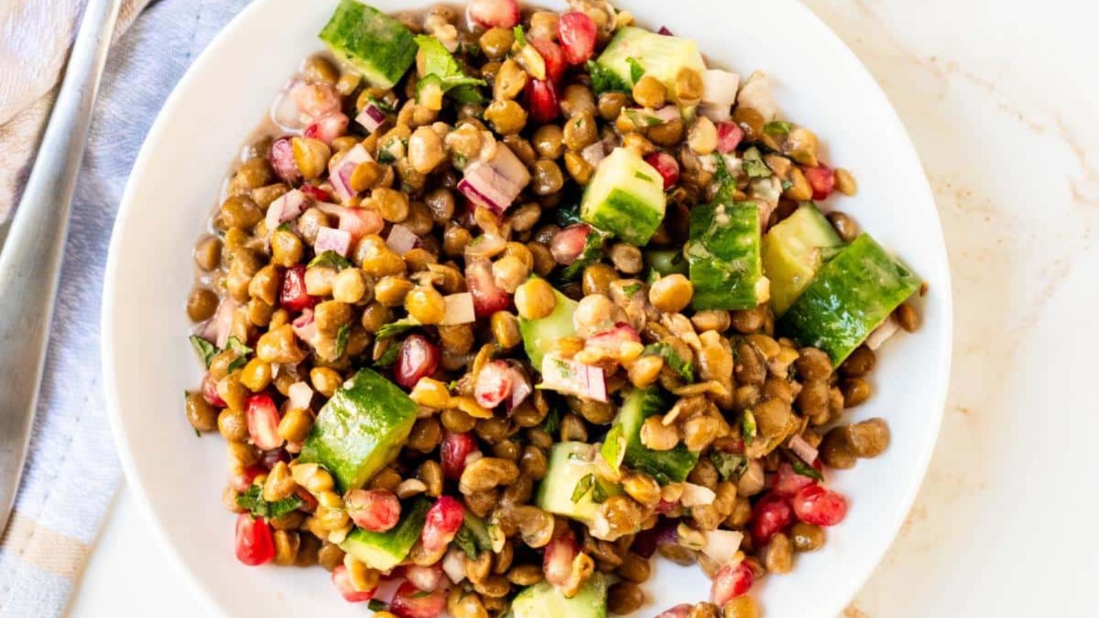 Lentil salad with pomegranate.
