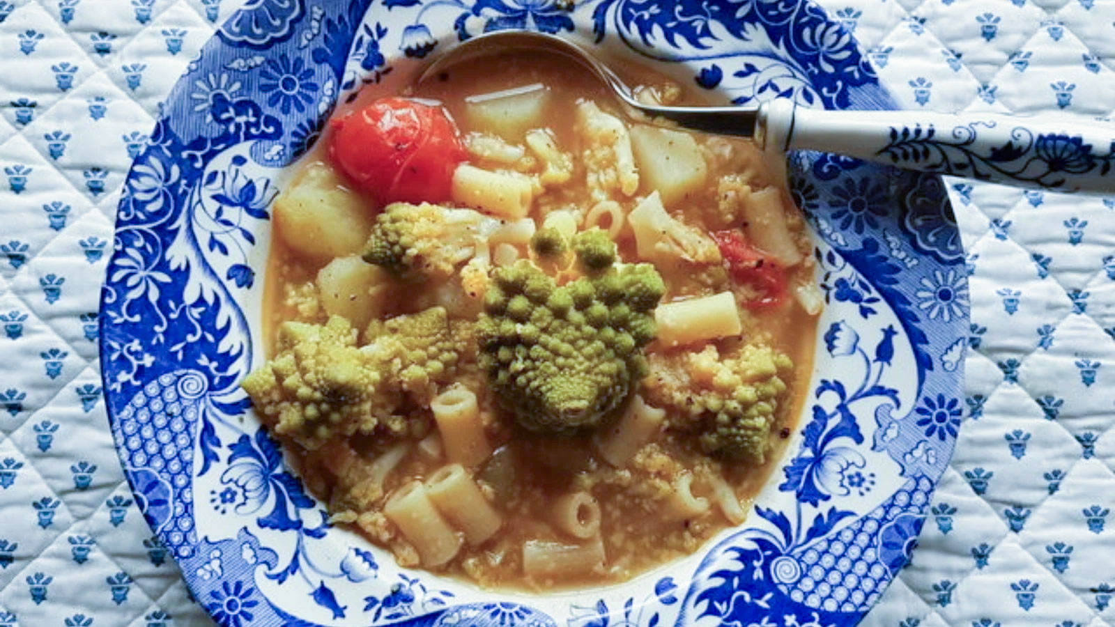 Pasta soup with Romanesco.