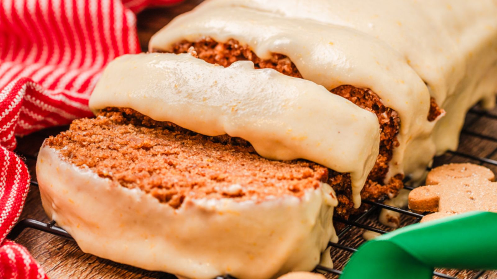 Slices of gingerbread loaf.