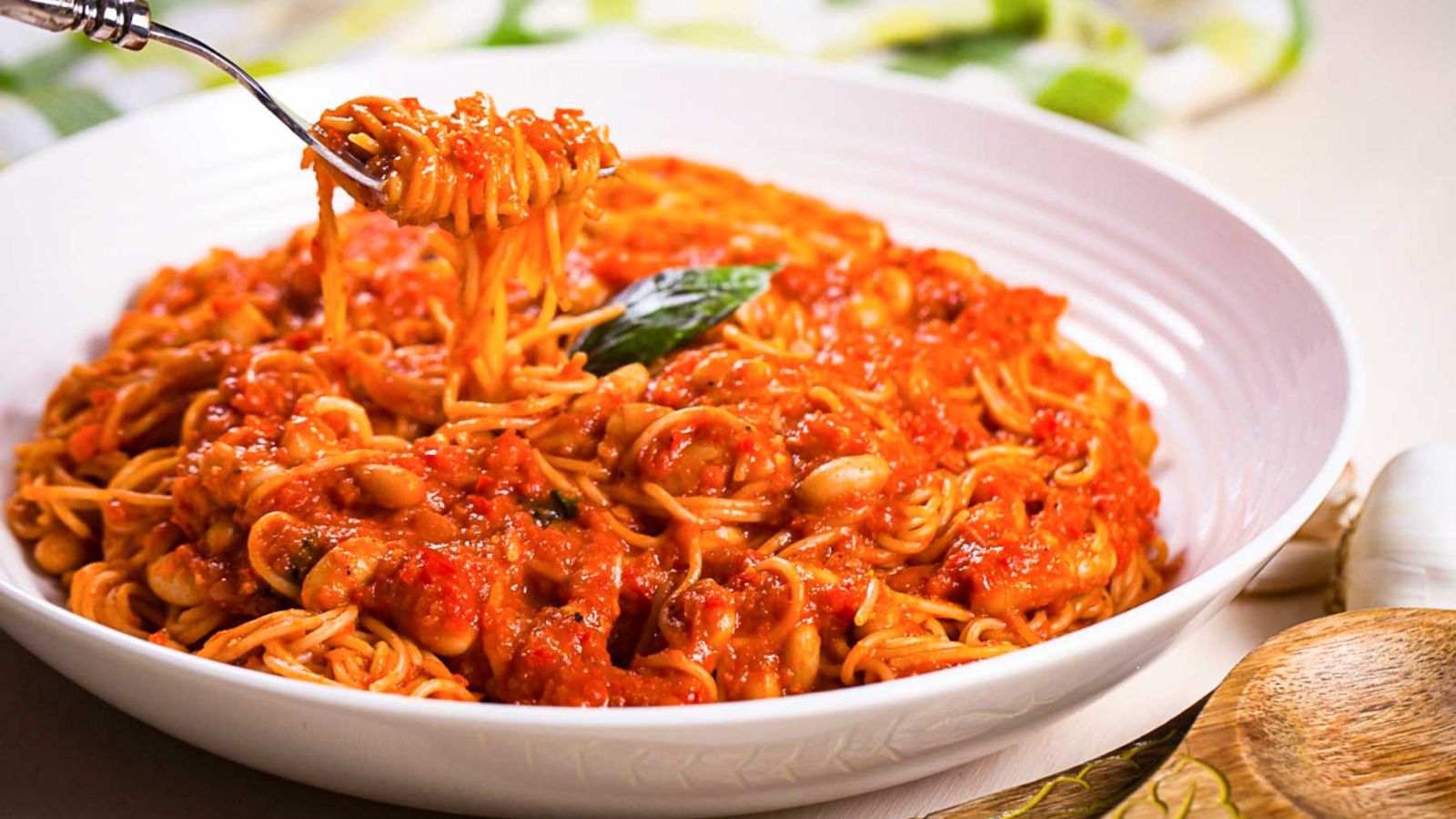 Spaghetti on a plate.