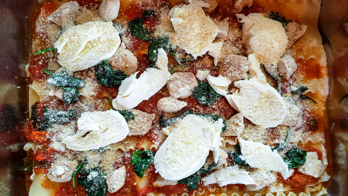 Last layer with lots of parmesan and mozzarella.