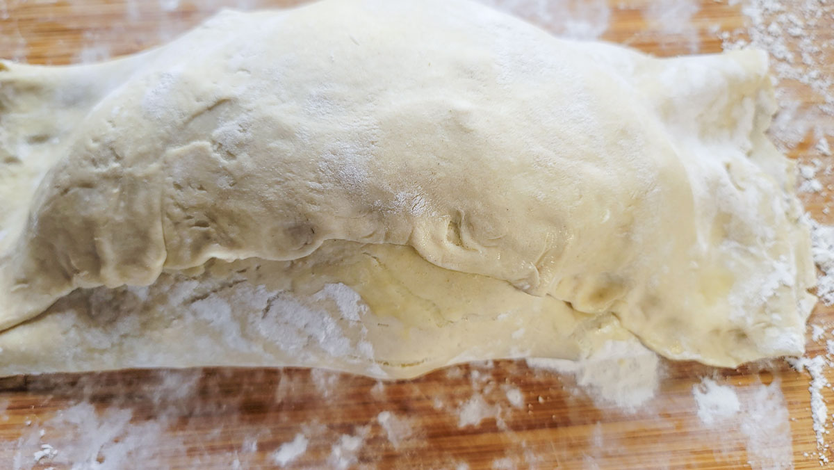Breast wrapped in the pastry.