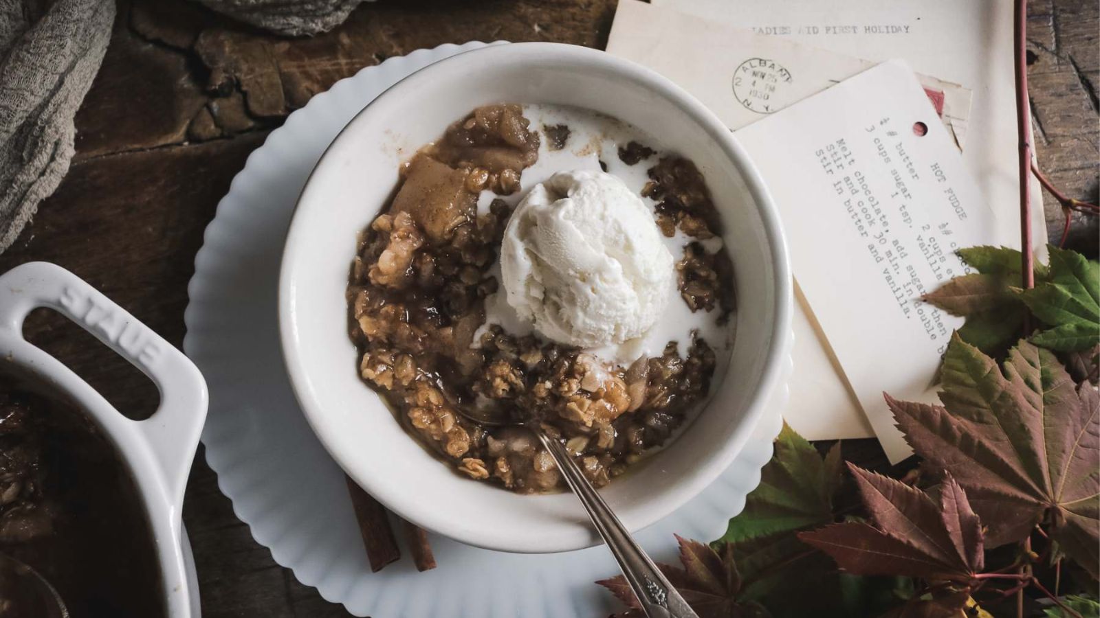 Apple crisp in a bowl.