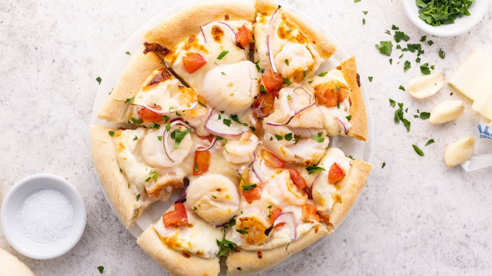 Pizza with seafood.