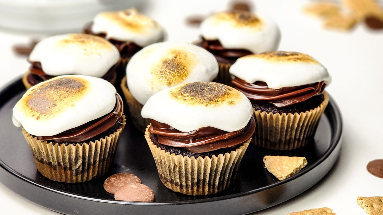 S'mores cupcakes on a tray.