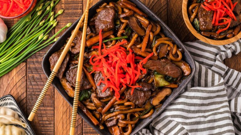 Yaki udon on a plate.