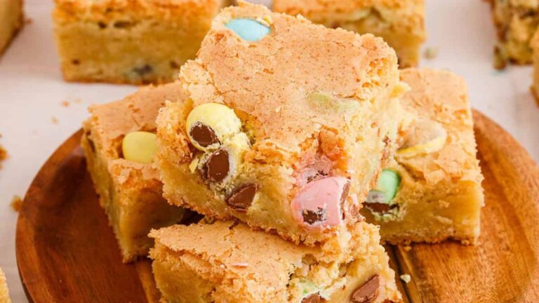 Easter blondies close up.