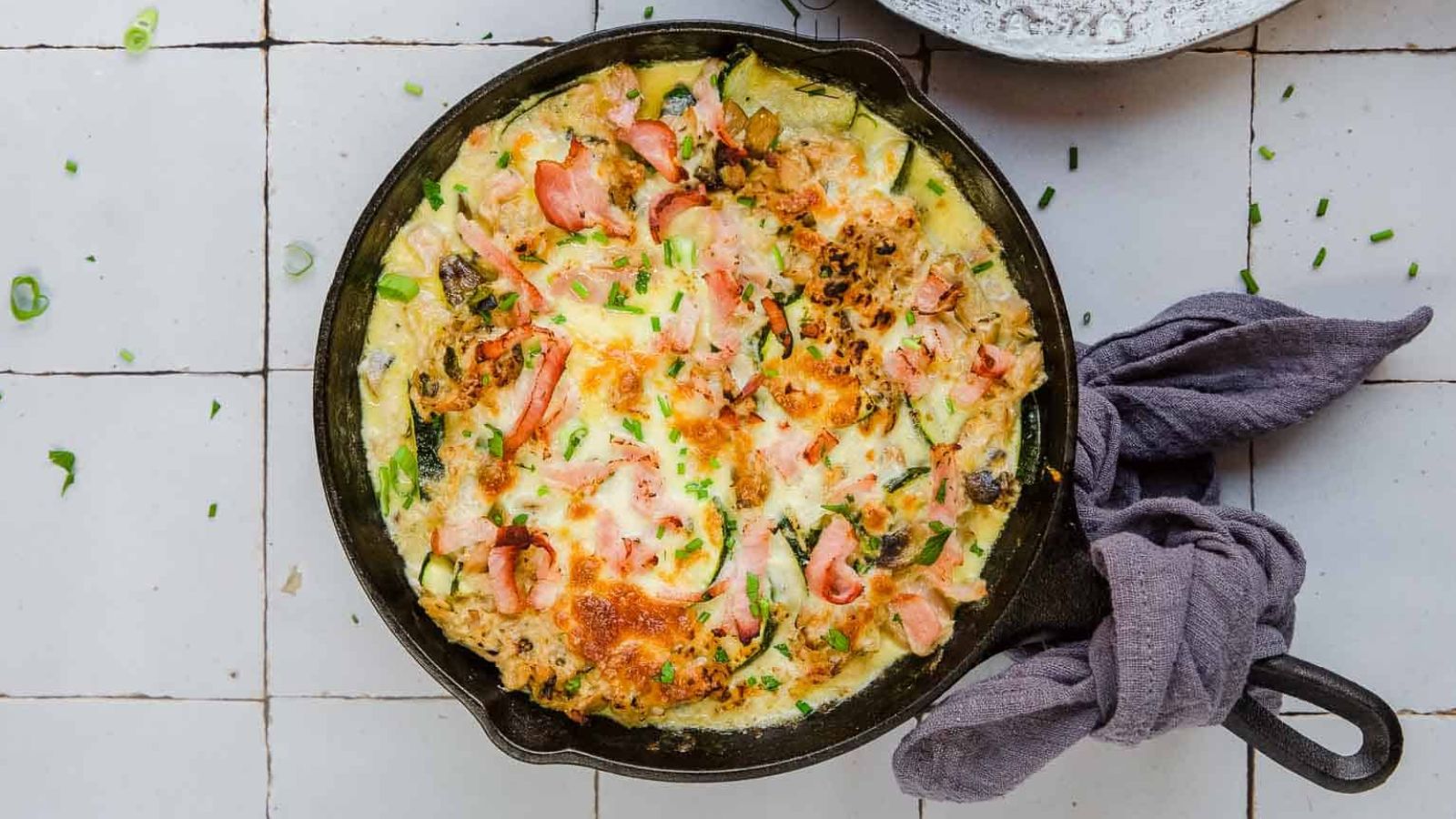 Tuna mornay in a pot.