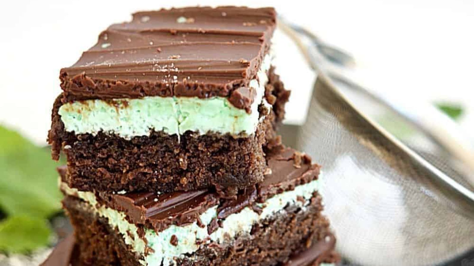 Brownies with mint.